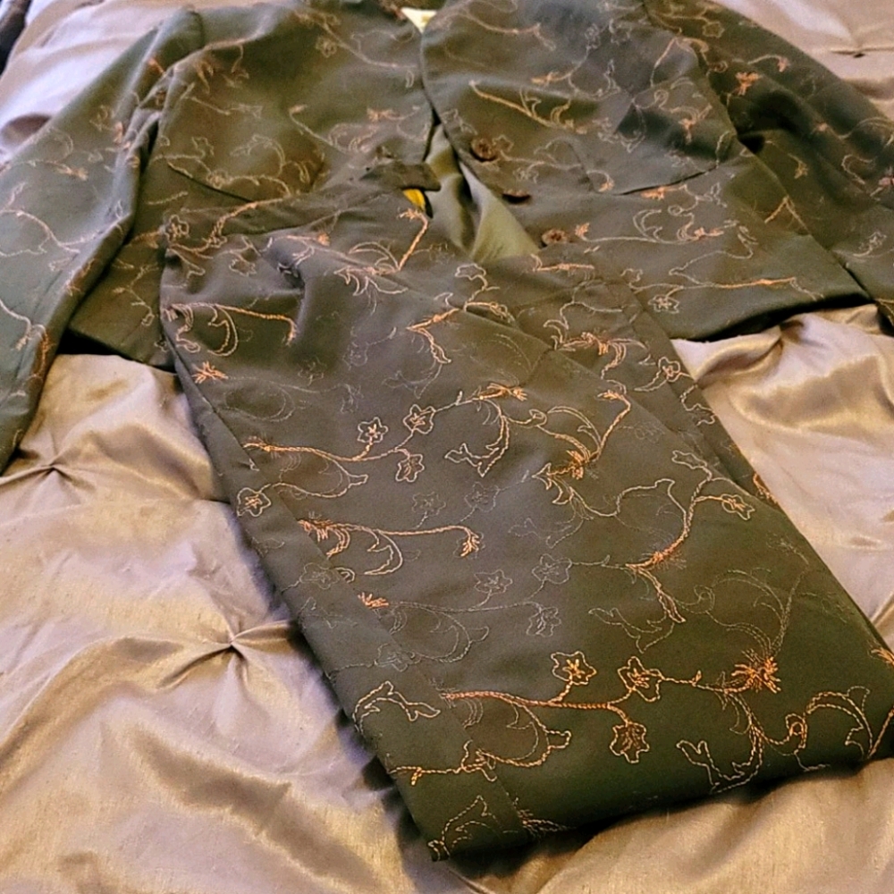Intuitions  Jaguar Green Pants suite